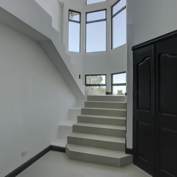 IMG_1762_3_4_5_Fusion-Interior