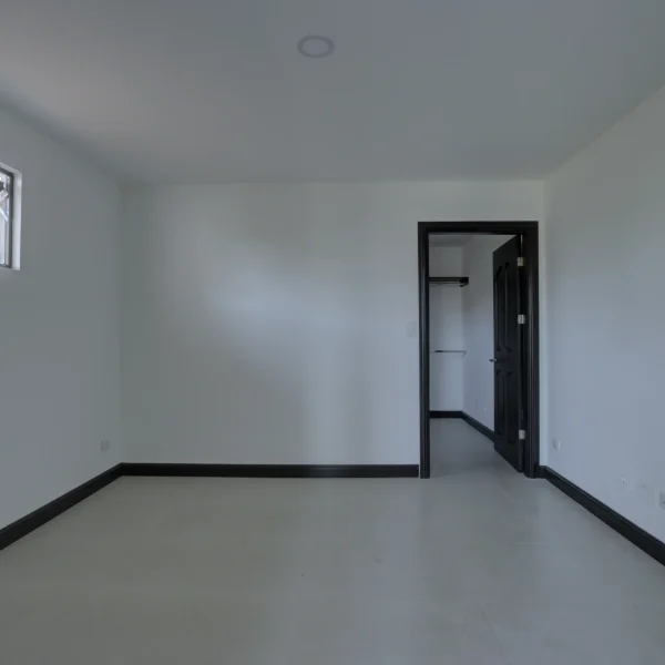 IMG_1804_5_6_7_Fusion-Interior